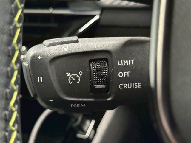 PEUGEOT 208 2021 Image 31