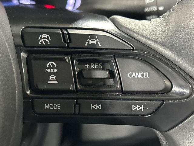 TOYOTA YARIS CROSS HYBRID 2025 Image 31