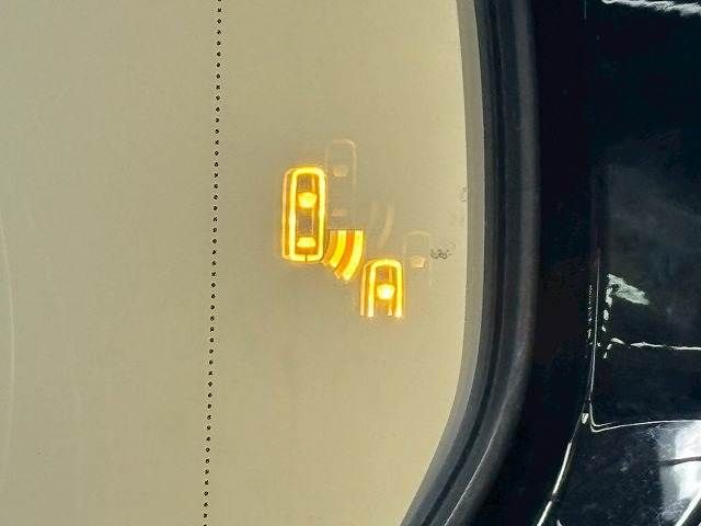 TOYOTA LEXUS LS500H 2019 Image 31