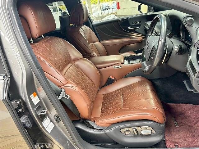 TOYOTA LEXUS LS500H 2019 Image 31