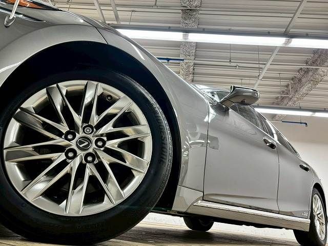 TOYOTA LEXUS LS500H 2019 Image 31