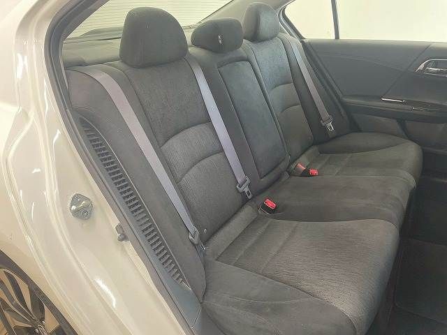 HONDA ACCORD HYBRID 2013 Image 31