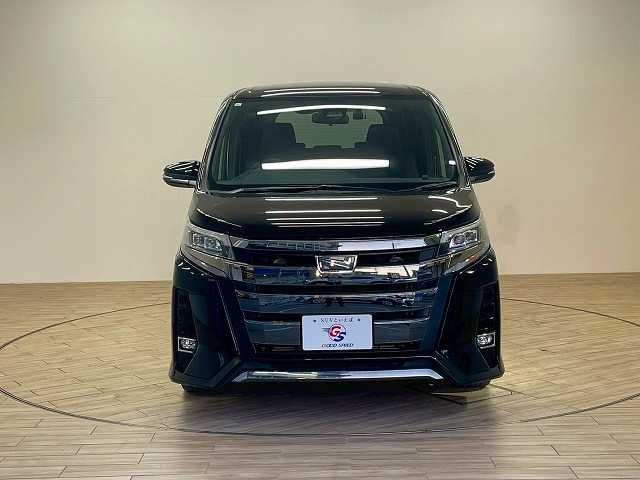 TOYOTA NOAH 2019 Image 31