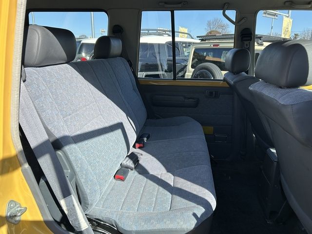 TOYOTA LANDCRUISER VAN 2000 Image 31