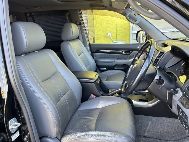 TOYOTA LANDCRUISER PRADO 2009 Image 31