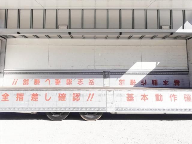 HINO PROFIA 2014 Image 31