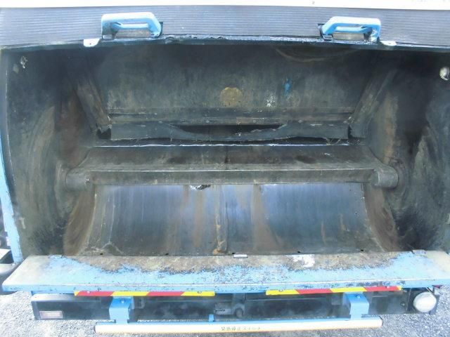 ISUZU ELF 2015 Image 31