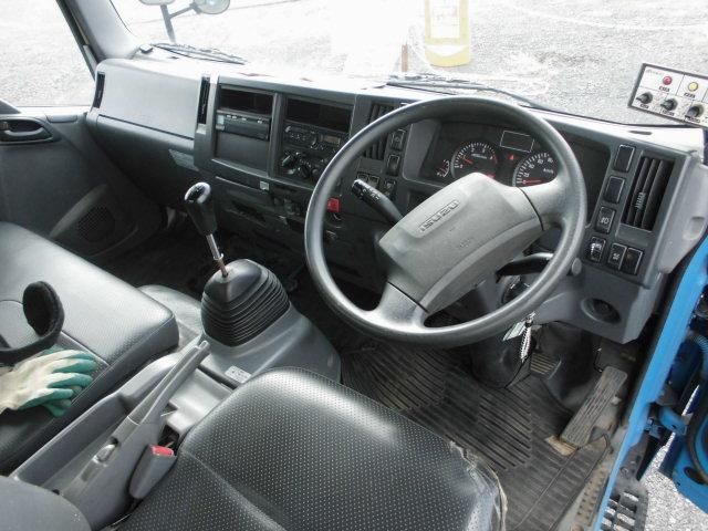 ISUZU ELF 2015 Image 31