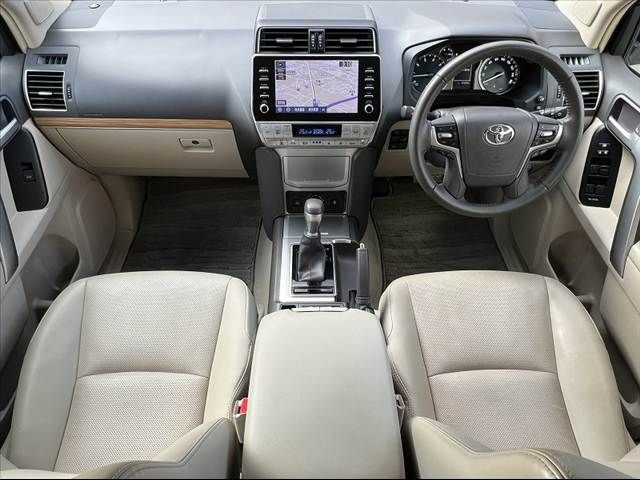 TOYOTA LANDCRUISER PRADO 2023 Image 31
