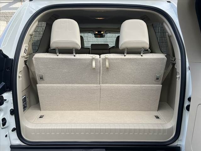 TOYOTA LANDCRUISER PRADO 2023 Image 31