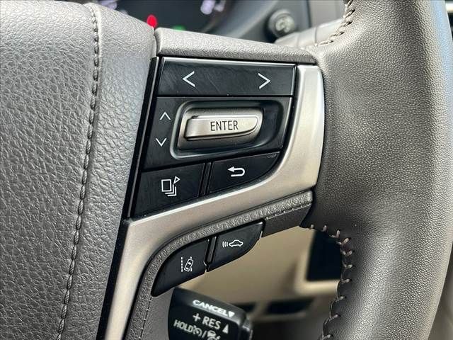 TOYOTA LANDCRUISER PRADO 2023 Image 31