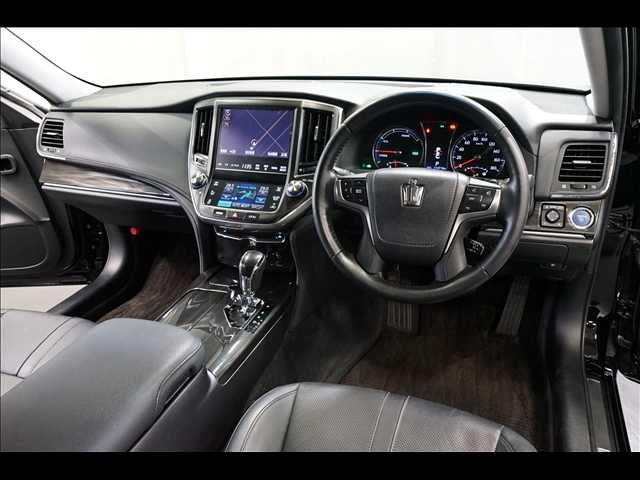 TOYOTA CROWN SEDAN HYBRID 2013 Image 31