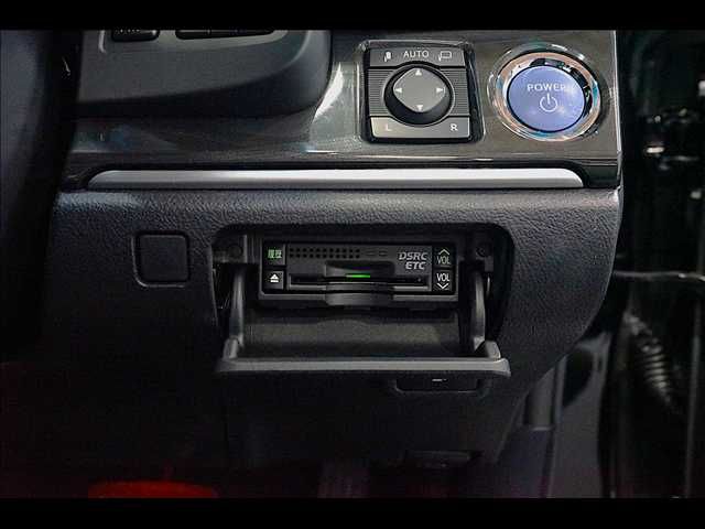 TOYOTA CROWN SEDAN HYBRID 2013 Image 31