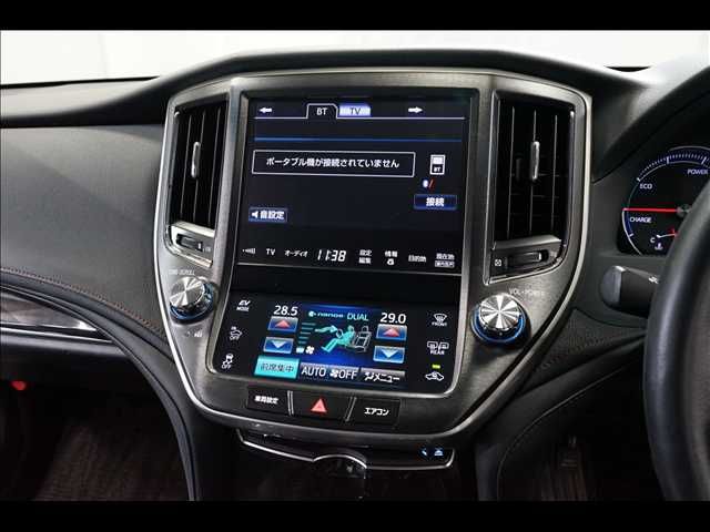 TOYOTA CROWN SEDAN HYBRID 2013 Image 31