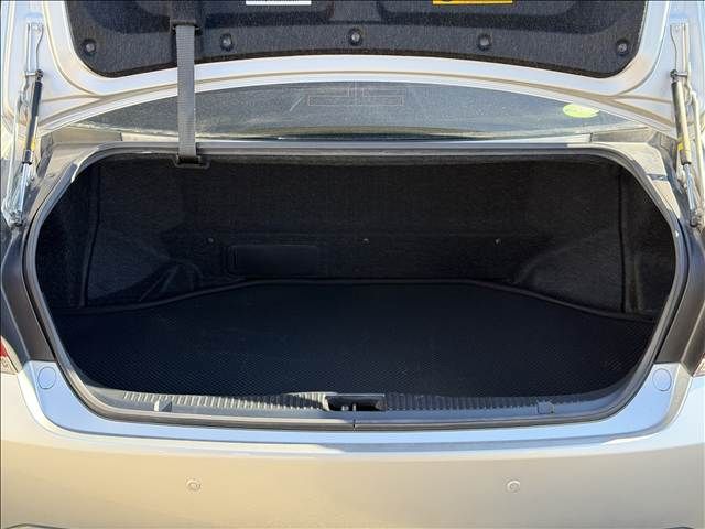 TOYOTA CROWN SEDAN HYBRID 2014 Image 31