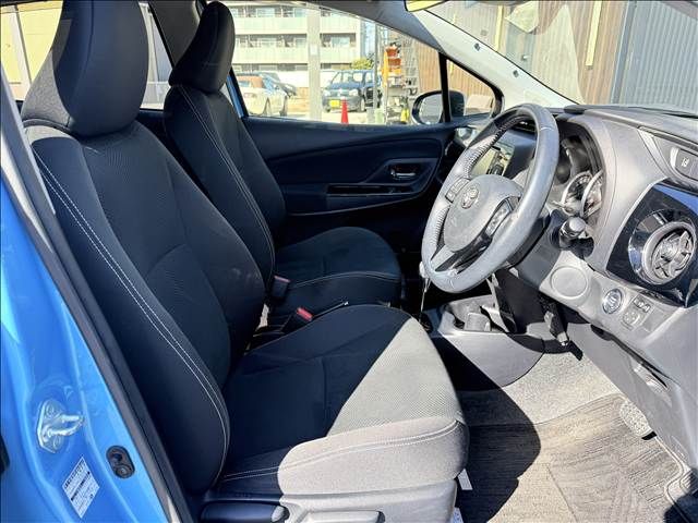 TOYOTA VITZ 2017 Image 31