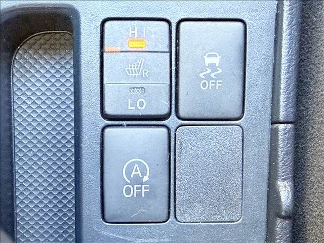 TOYOTA VITZ 2017 Image 31