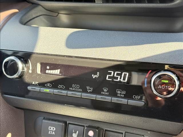 TOYOTA YARIS CROSS HYBRID 2022 Image 31