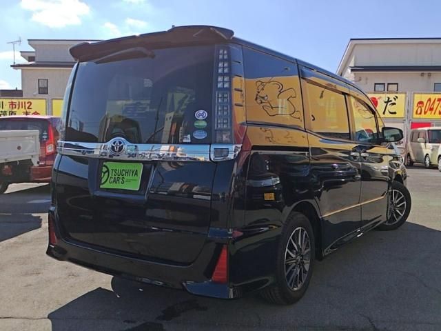 TOYOTA VOXY 2016 Image 31