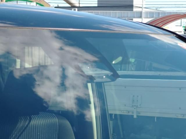 TOYOTA VOXY 2016 Image 31