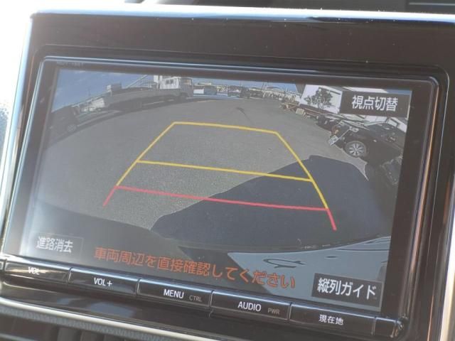 TOYOTA VOXY 2016 Image 31