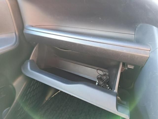 TOYOTA VOXY 2016 Image 31