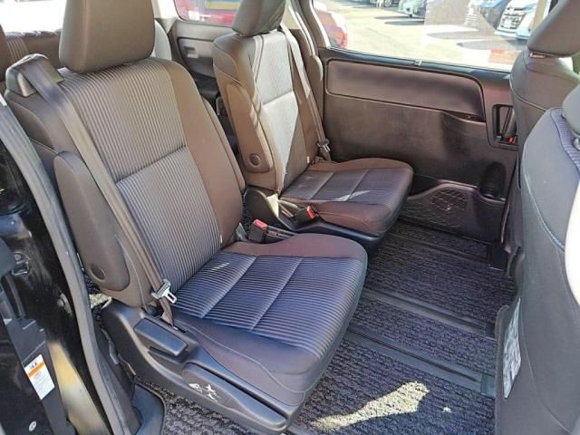 TOYOTA VOXY 2016 Image 31