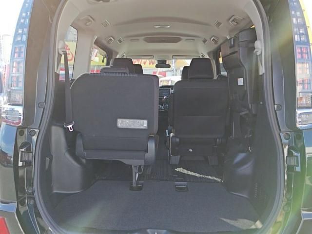 TOYOTA VOXY 2016 Image 31