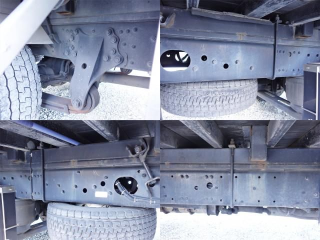 MITSUBISHI FUSOU FIGHTER 2011 Image 31