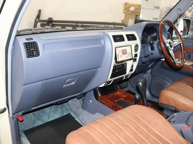 TOYOTA LANDCRUISER PRADO 2000 Image 31