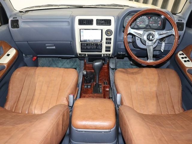 TOYOTA LANDCRUISER PRADO 2000 Image 31