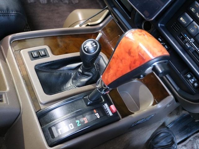 TOYOTA LANDCRUISER VAN 1997 Image 31