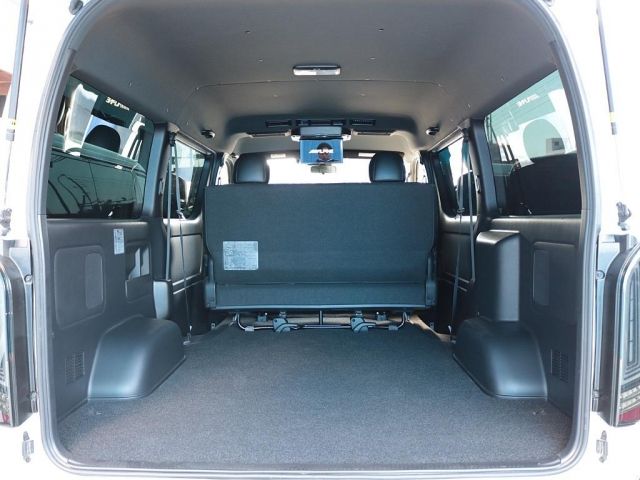 TOYOTA HIACE VAN 2WD 2023 Image 31