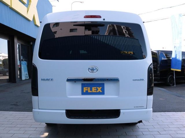 TOYOTA HIACE VAN 2WD 2023 Image 31
