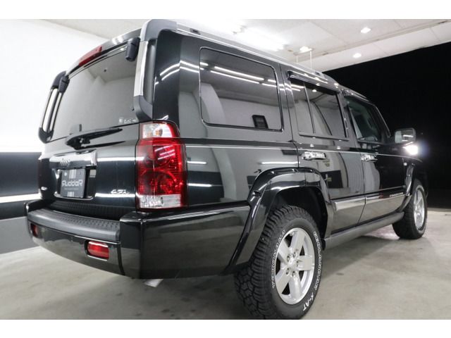 JEEP COMMANDER 2007 Image 31