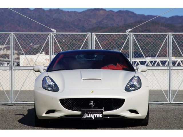 FERRARI CALIFORNIA 3 2013 Image 31