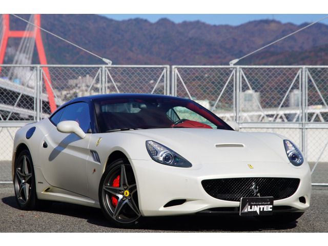 FERRARI CALIFORNIA 3 2013 Image 31