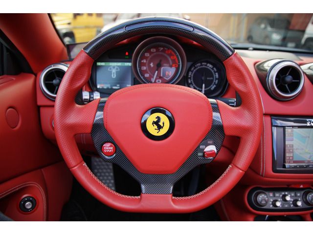 FERRARI CALIFORNIA 3 2013 Image 31