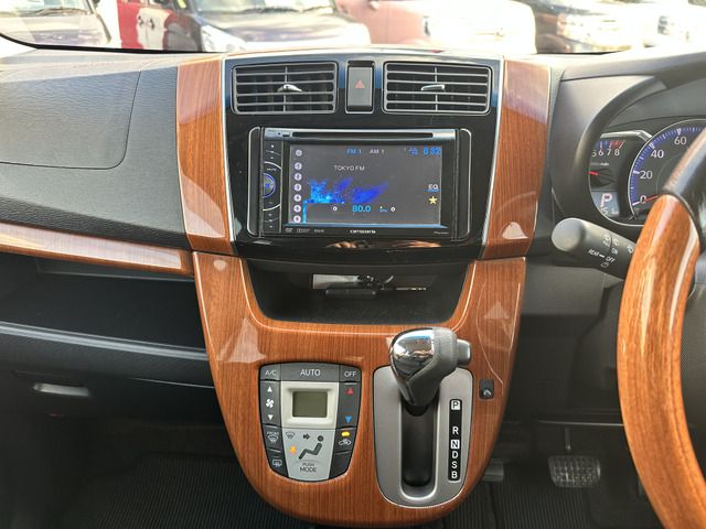 DAIHATSU MOVE CUSTOM 2013 Image 31