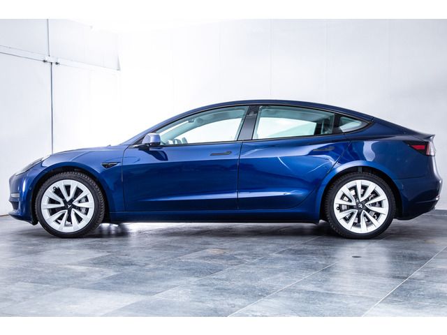 TESLA MODEL 3 2021 Image 31