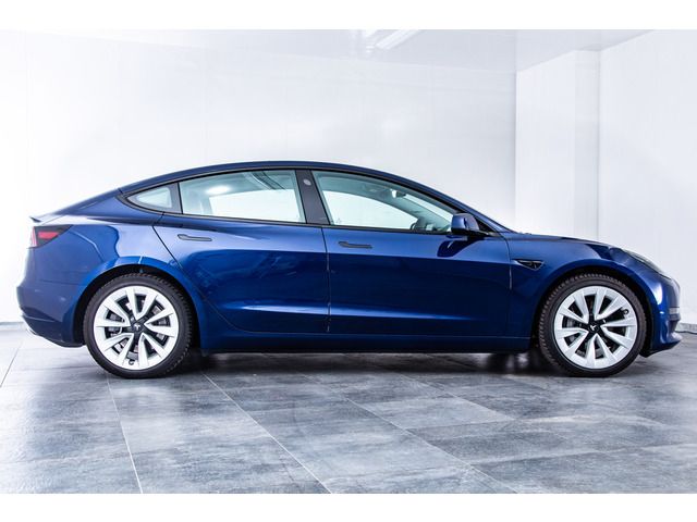 TESLA MODEL 3 2021 Image 31