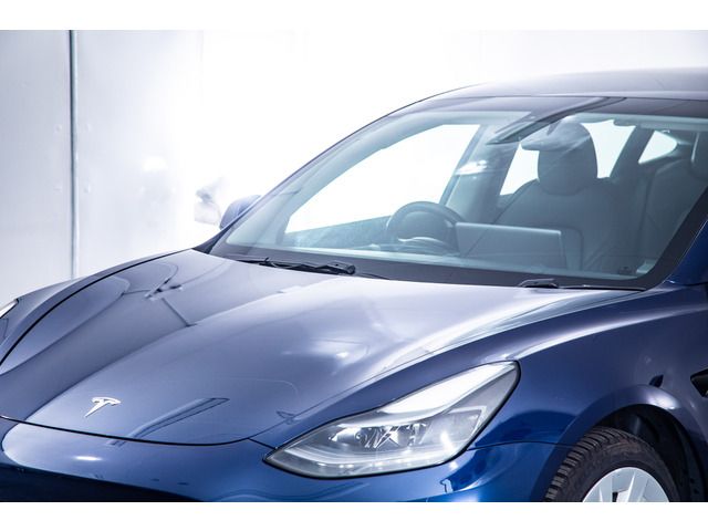 TESLA MODEL 3 2021 Image 31