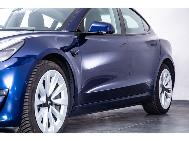 TESLA MODEL 3 2021 Image 31