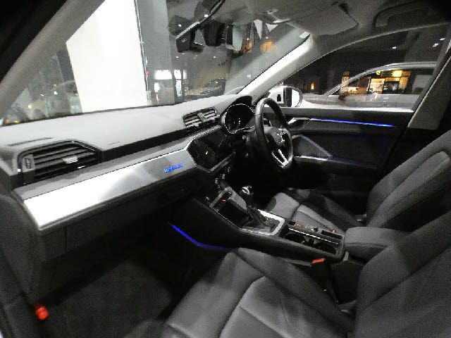 AUDI Q3 2021 Image 31