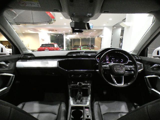 AUDI Q3 2021 Image 31