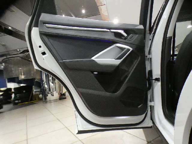 AUDI Q3 2021 Image 31