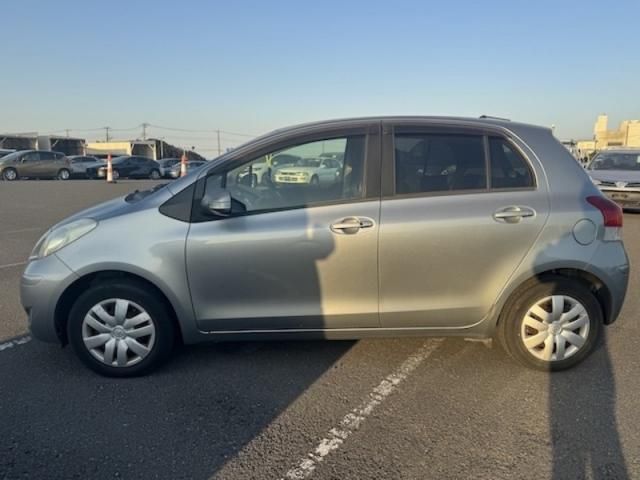 TOYOTA VITZ 2009 Image 31