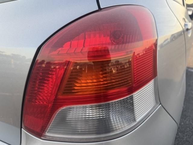 TOYOTA VITZ 2009 Image 31