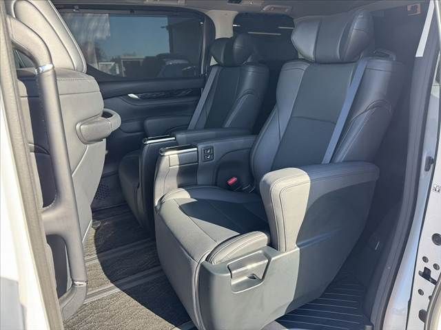 TOYOTA ALPHARD 2022 Image 31