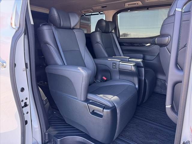 TOYOTA ALPHARD 2022 Image 31